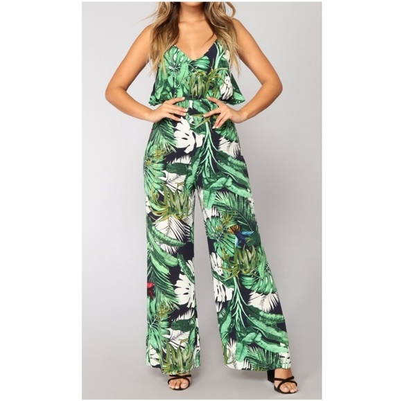 Fashion Nova floral jumpsuit - Picture 1 of 2